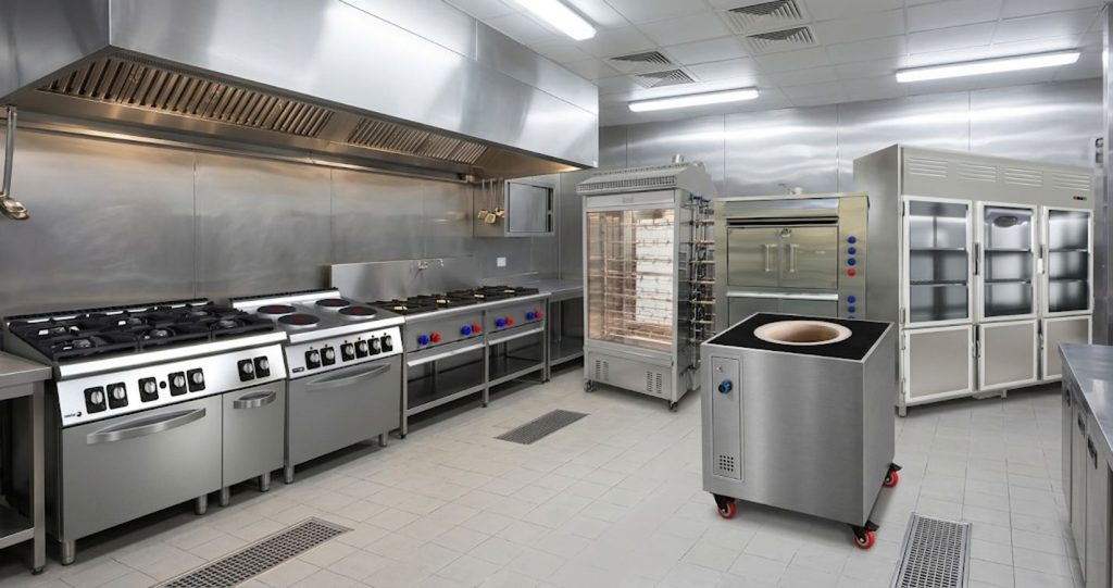 Al Tareeq kitchen Equipments Complete Guide to Commercial Kitchen Equipment for Restaurants in the UAE 3 Specialty commercial kitchen equipment in UAE - Tandoor, Mandi Oven, Shawarma Machine Al Tareeq